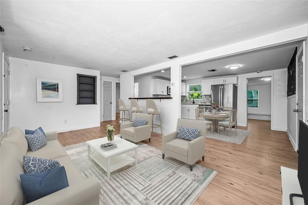 На продажу: $229,000 (2 спален, 1 ванн, 816 Квадратных фут)