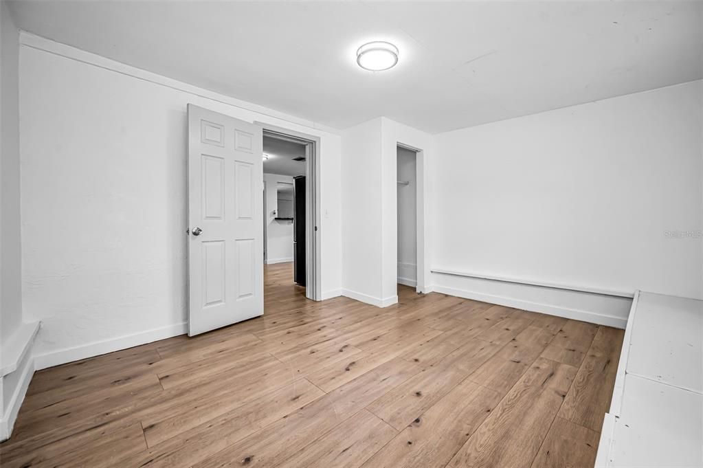 На продажу: $229,000 (2 спален, 1 ванн, 816 Квадратных фут)