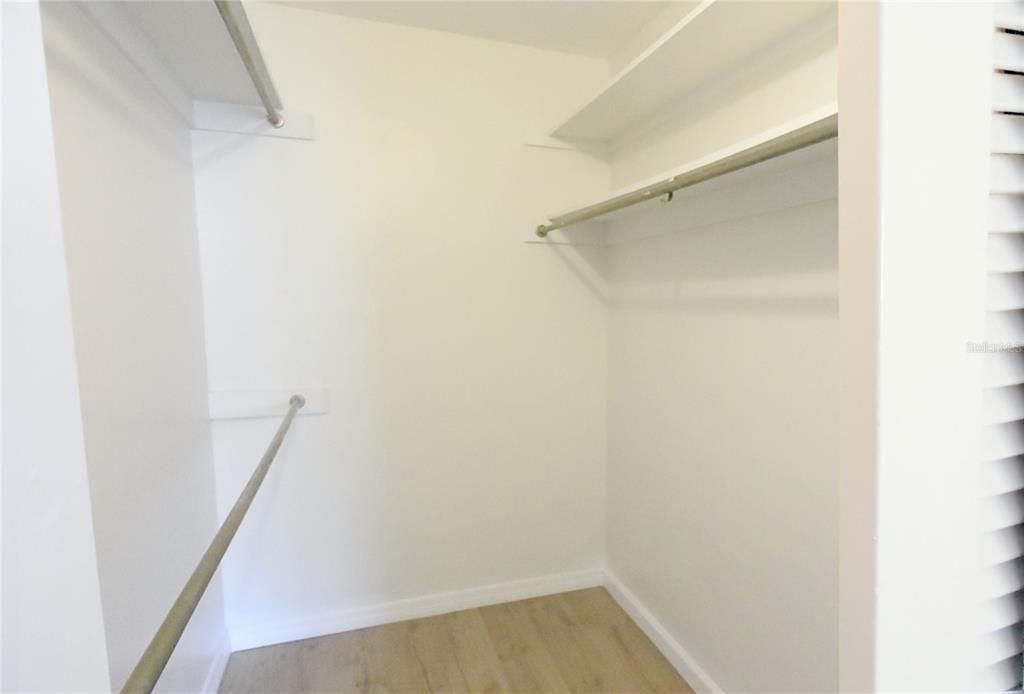 В аренду: $1,800 (2 спален, 2 ванн, 964 Квадратных фут)