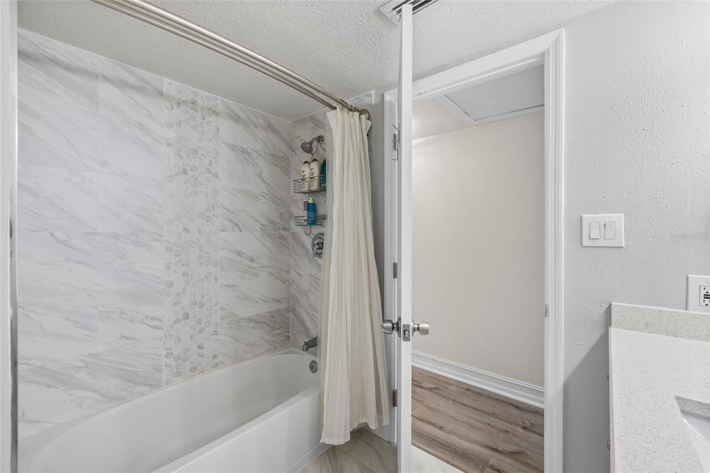 En Venta: $529,724 (4 camas, 2 baños, 2232 Pies cuadrados)