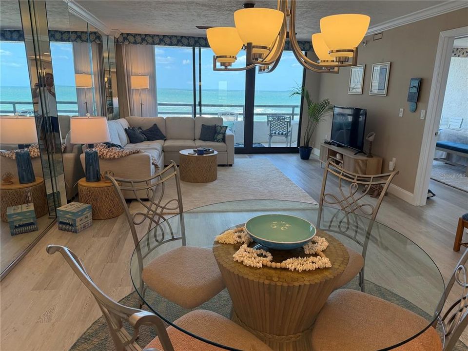 En Venta: $779,000 (2 camas, 2 baños, 1372 Pies cuadrados)