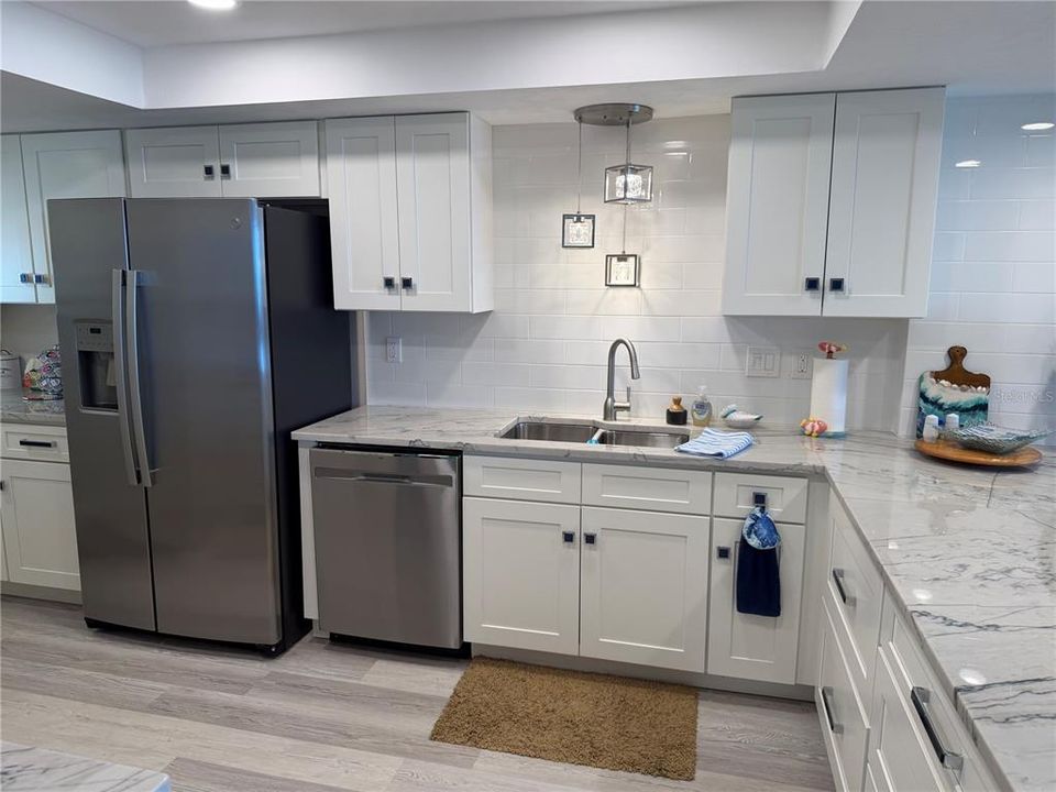 En Venta: $779,000 (2 camas, 2 baños, 1372 Pies cuadrados)