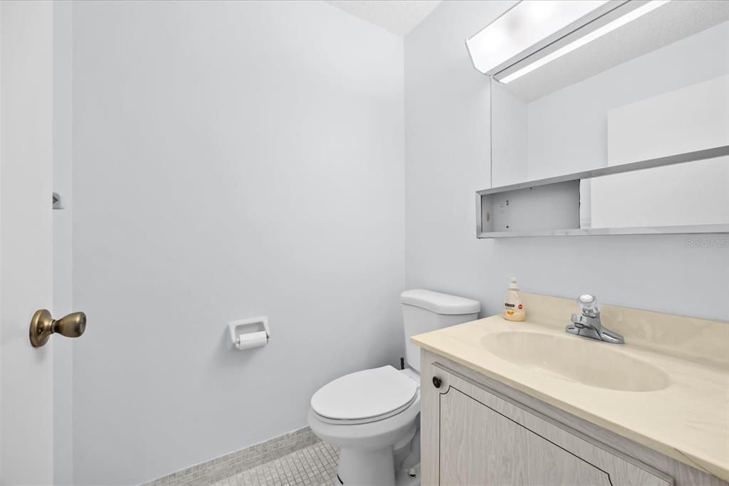 En Venta: $74,500 (1 camas, 1 baños, 816 Pies cuadrados)