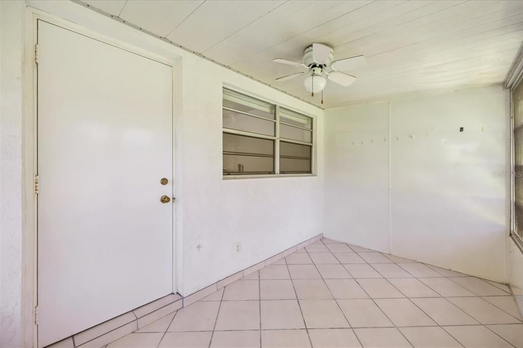 En Venta: $74,500 (1 camas, 1 baños, 816 Pies cuadrados)