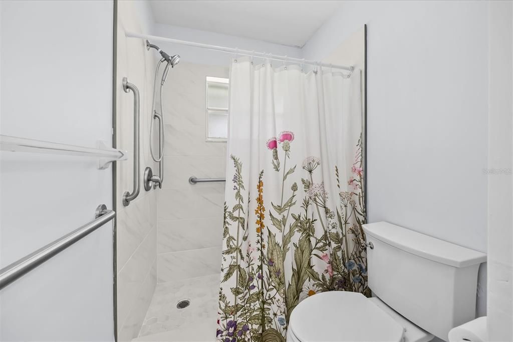 En Venta: $74,500 (1 camas, 1 baños, 816 Pies cuadrados)