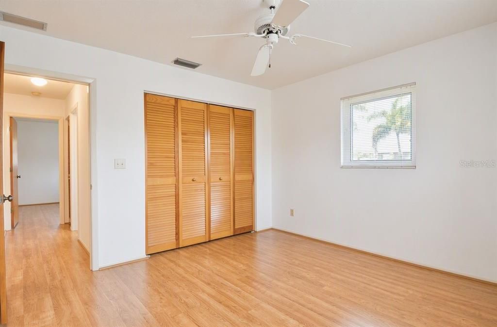 For Sale: $385,000 (3 beds, 2 baths, 1700 Square Feet)