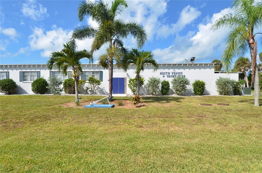For Sale: $385,000 (3 beds, 2 baths, 1700 Square Feet)