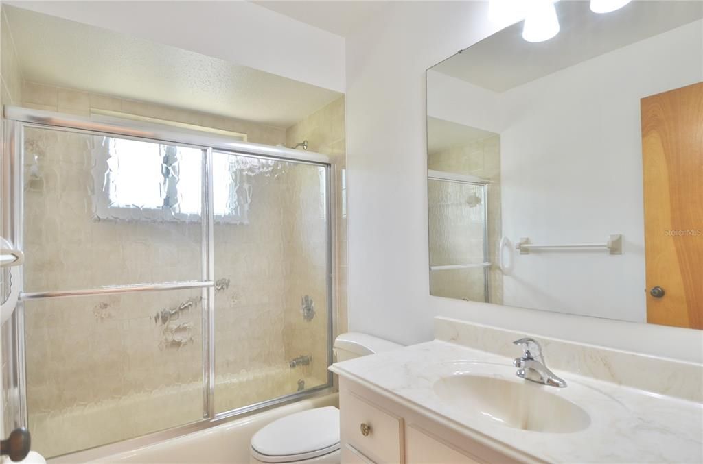 For Sale: $385,000 (3 beds, 2 baths, 1700 Square Feet)