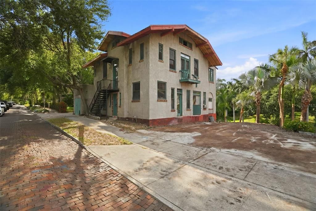 На продажу: $499,995 (4 спален, 3 ванн, 2540 Квадратных фут)