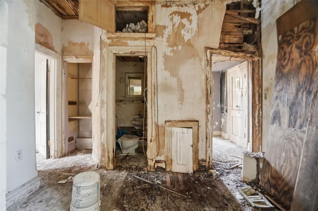 На продажу: $499,995 (4 спален, 3 ванн, 2540 Квадратных фут)