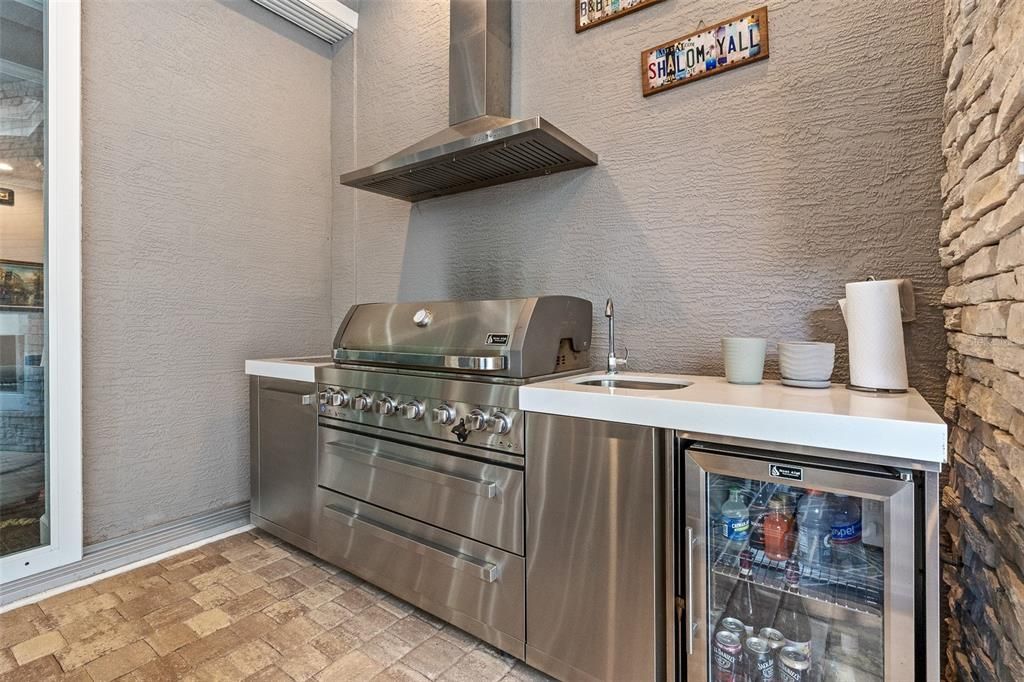 En Venta: $1,085,500 (3 camas, 3 baños, 3120 Pies cuadrados)