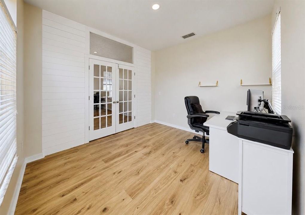 En Venta: $569,000 (5 camas, 4 baños, 2755 Pies cuadrados)