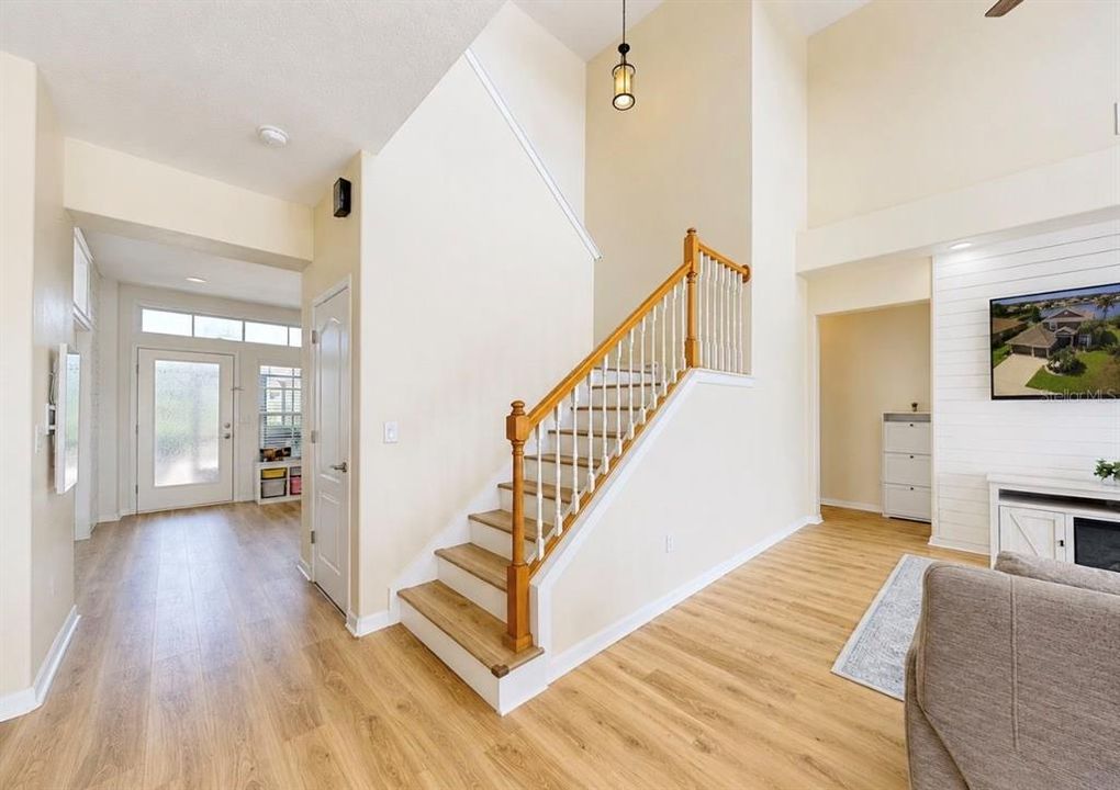 En Venta: $569,000 (5 camas, 4 baños, 2755 Pies cuadrados)