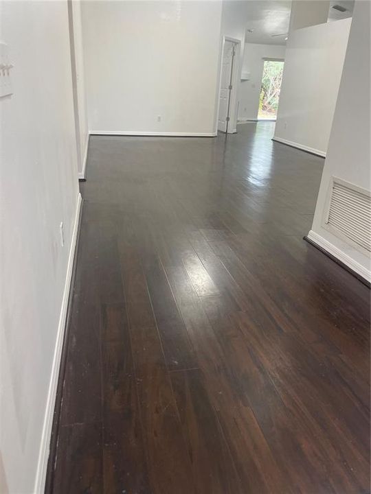 En Renta: $2,500 (4 camas, 2 baños, 1827 Pies cuadrados)