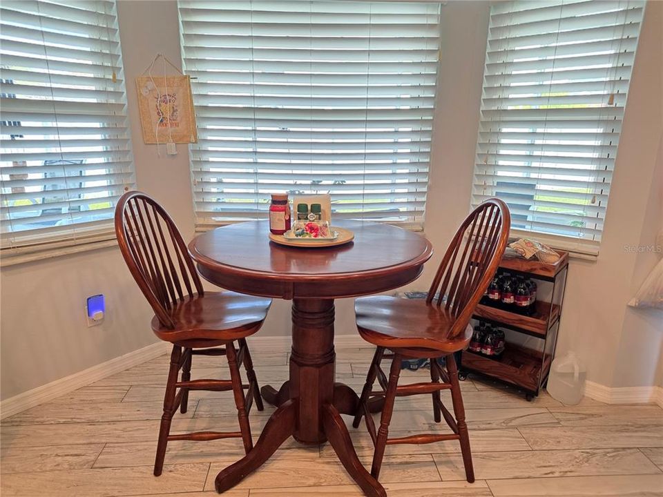 For Sale: $345,000 (3 beds, 2 baths, 1312 Square Feet)
