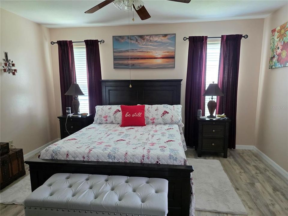 For Sale: $345,000 (3 beds, 2 baths, 1312 Square Feet)