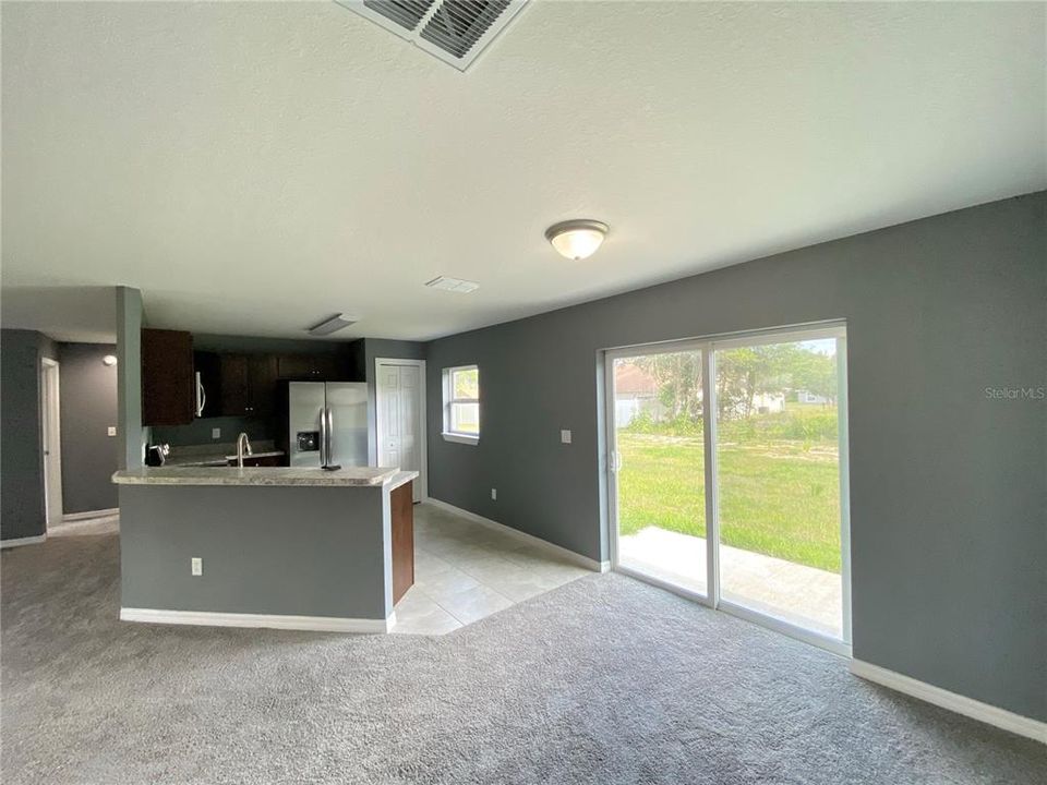 For Rent: $1,625 (3 beds, 2 baths, 1349 Square Feet)