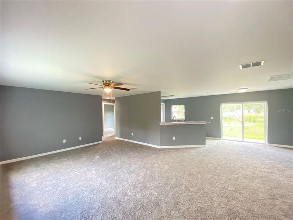 For Rent: $1,625 (3 beds, 2 baths, 1349 Square Feet)