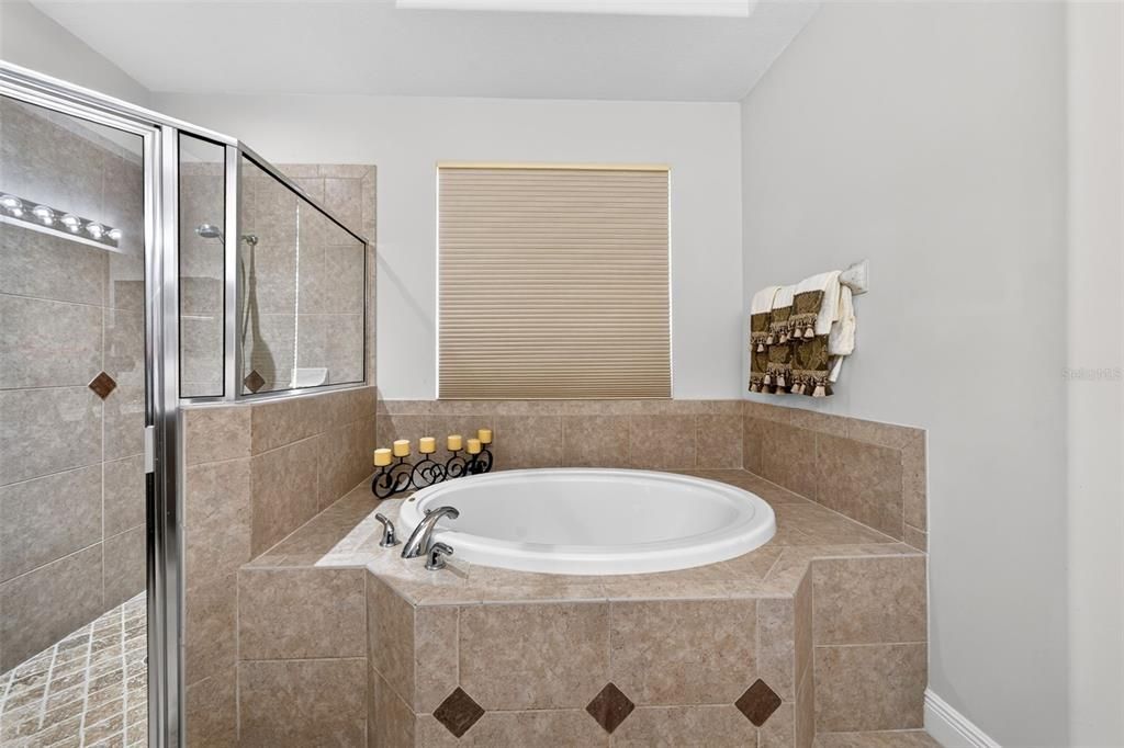 For Sale: $799,900 (3 beds, 2 baths, 2050 Square Feet)