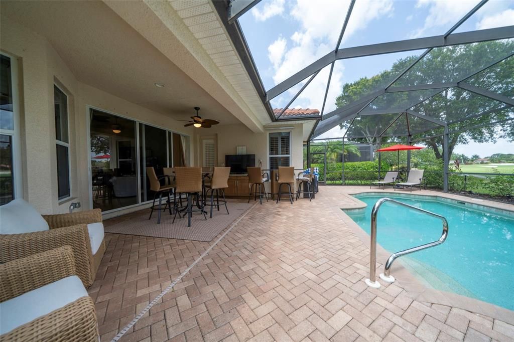 For Sale: $799,900 (3 beds, 2 baths, 2050 Square Feet)