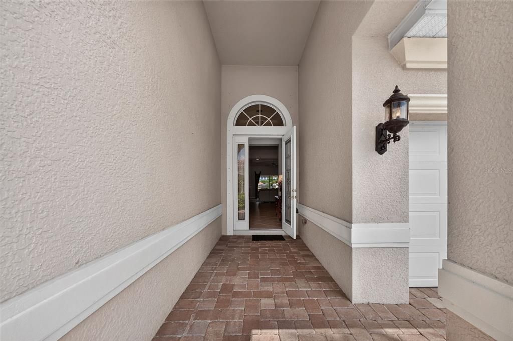 For Sale: $799,900 (3 beds, 2 baths, 2050 Square Feet)