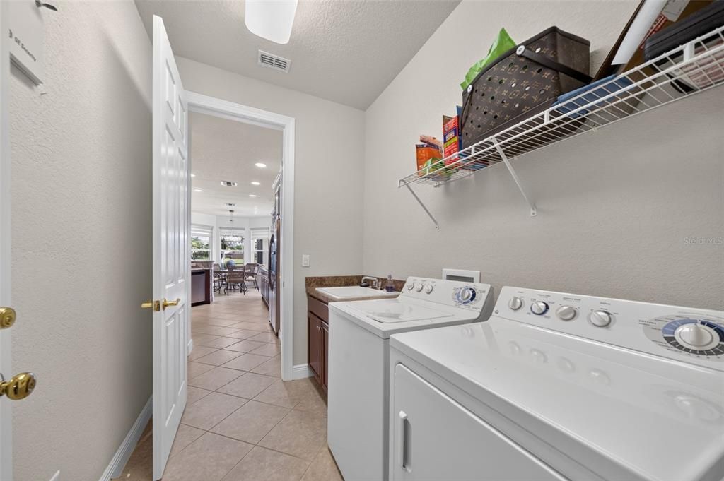 For Sale: $799,900 (3 beds, 2 baths, 2050 Square Feet)