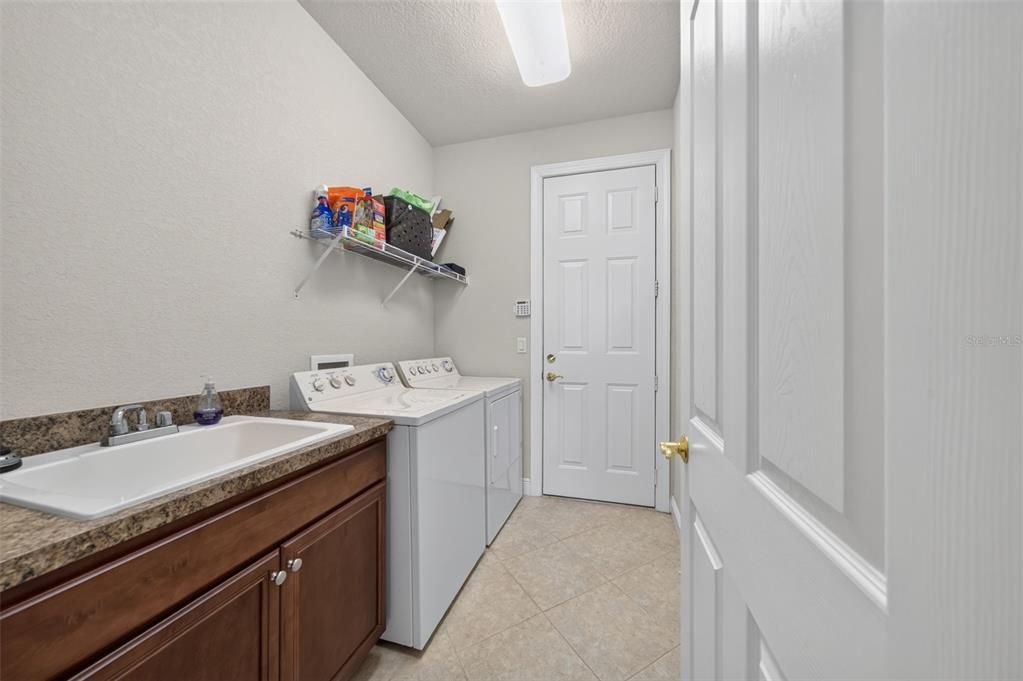 For Sale: $799,900 (3 beds, 2 baths, 2050 Square Feet)