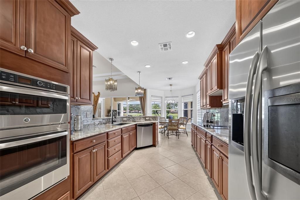 For Sale: $799,900 (3 beds, 2 baths, 2050 Square Feet)