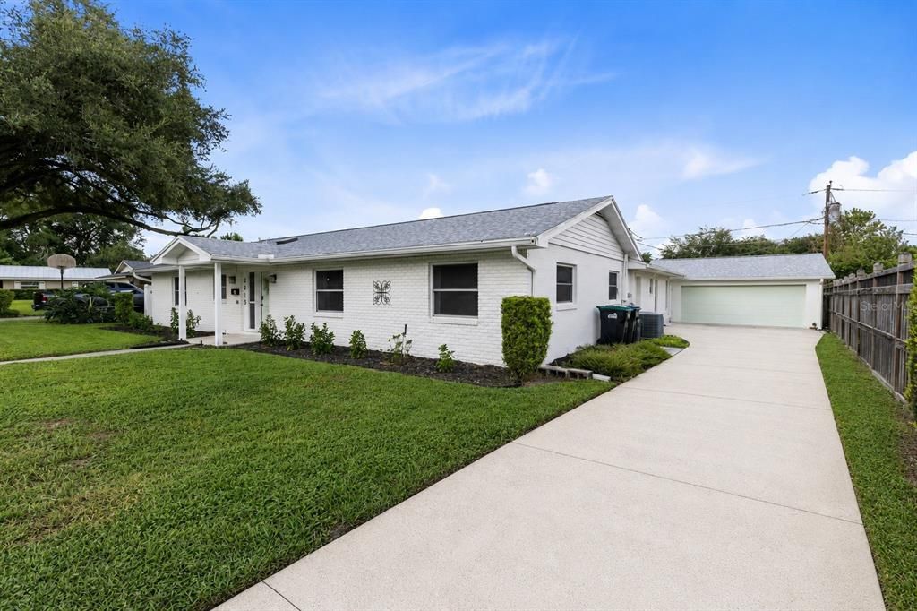 For Sale: $599,000 (4 beds, 3 baths, 2892 Square Feet)