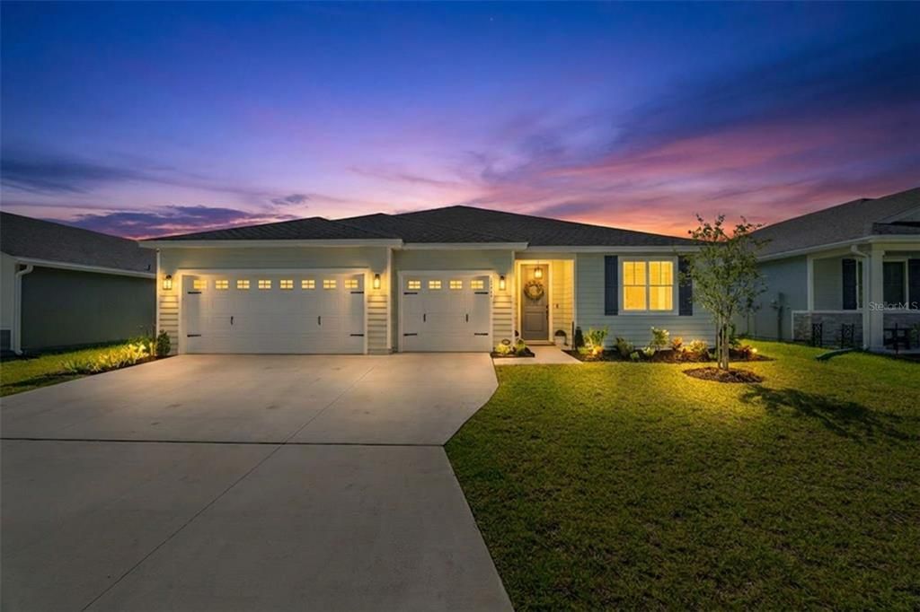 For Sale: $429,900 (4 beds, 3 baths, 2190 Square Feet)