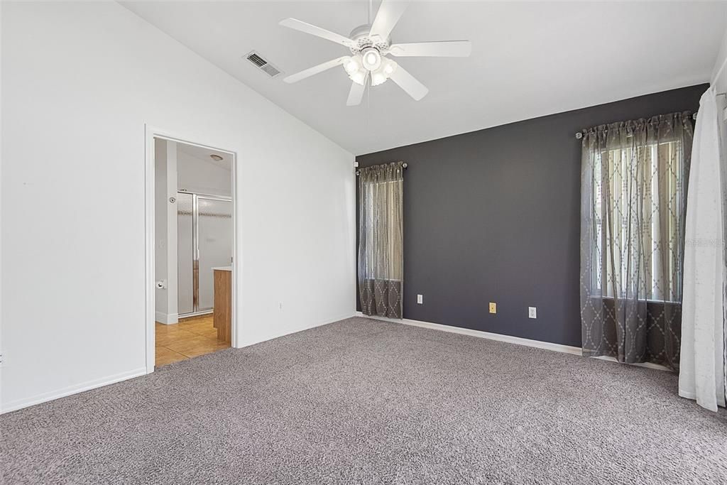 For Rent: $2,100 (3 beds, 2 baths, 1513 Square Feet)