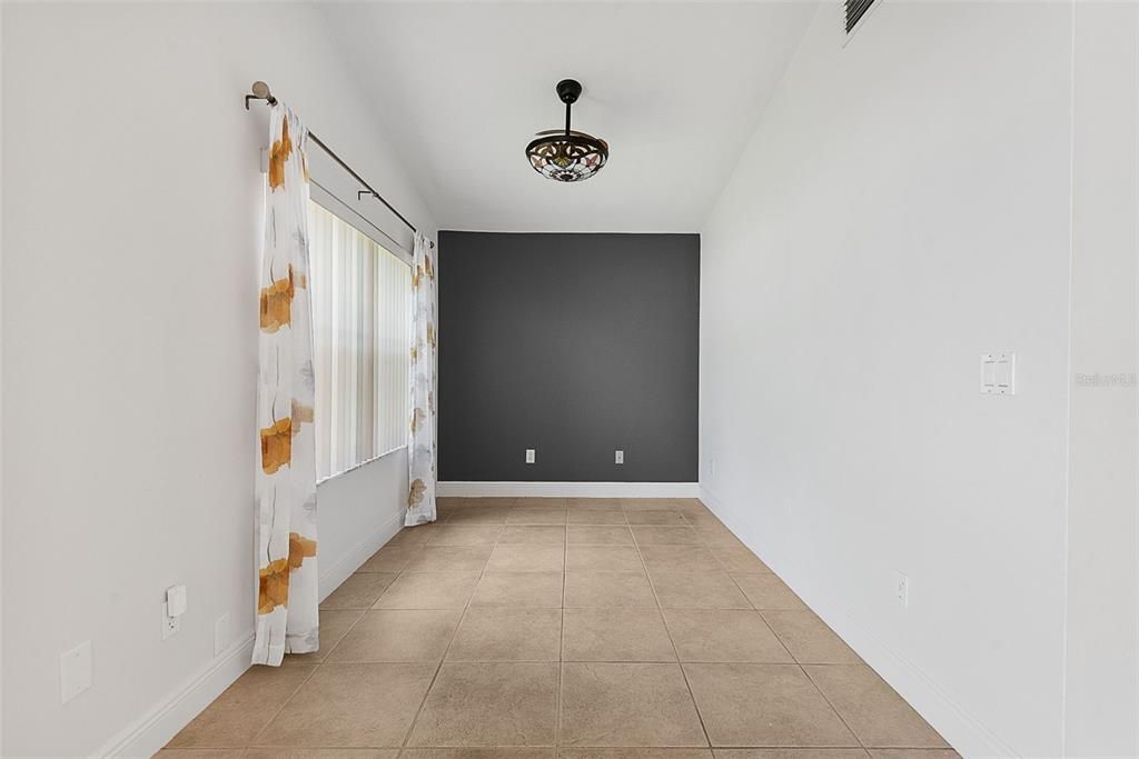 For Rent: $2,100 (3 beds, 2 baths, 1513 Square Feet)