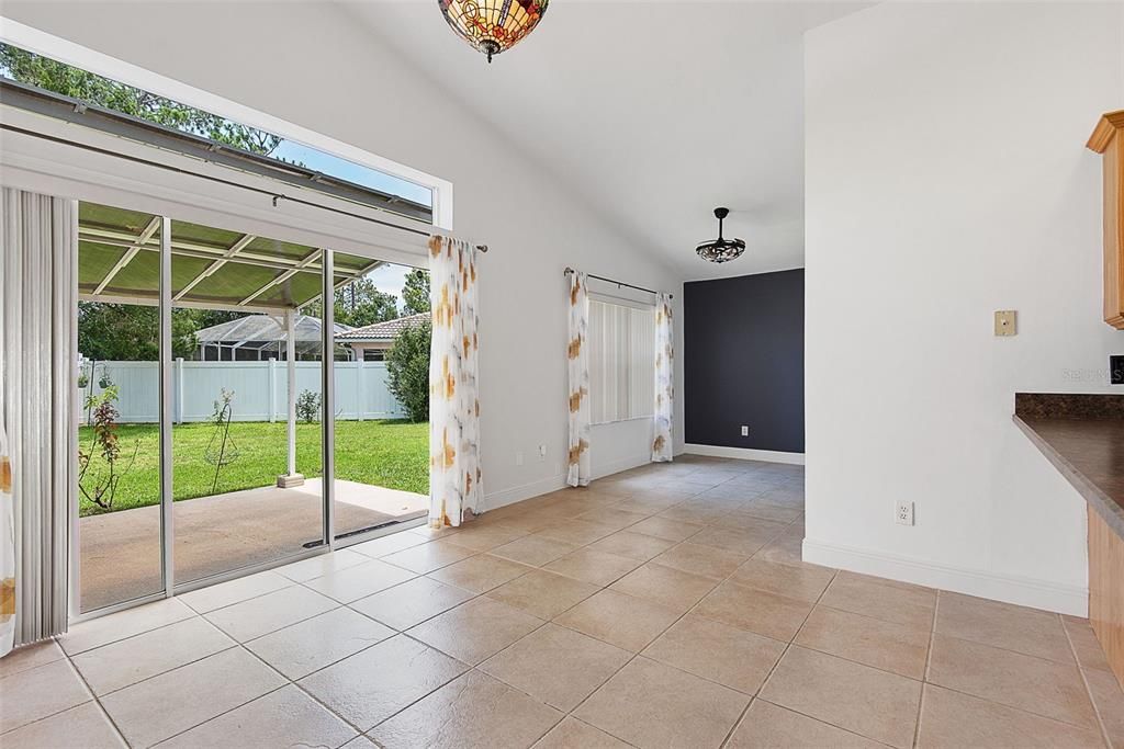 For Rent: $2,100 (3 beds, 2 baths, 1513 Square Feet)