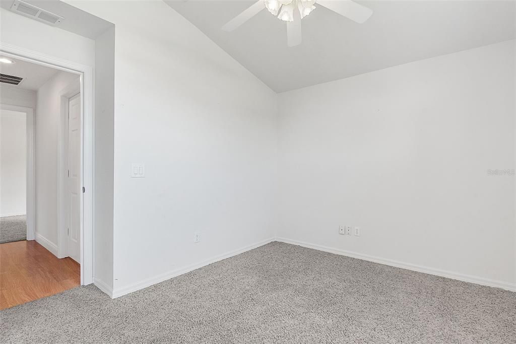For Rent: $2,100 (3 beds, 2 baths, 1513 Square Feet)