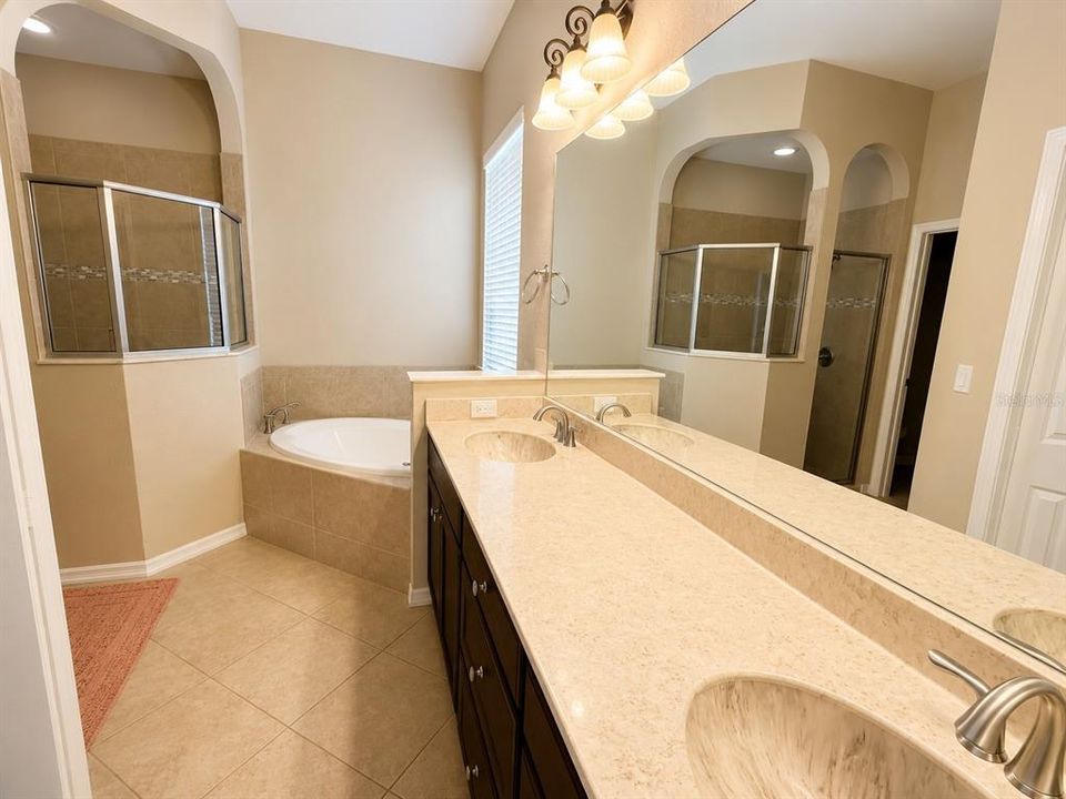 For Sale: $450,000 (4 beds, 3 baths, 2220 Square Feet)