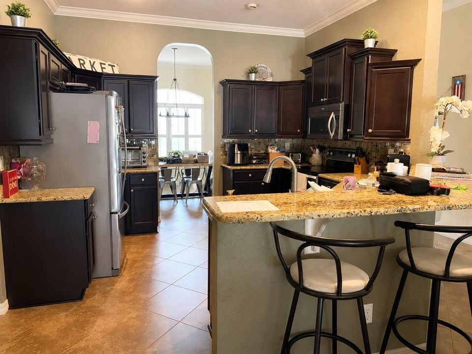 For Sale: $450,000 (4 beds, 3 baths, 2220 Square Feet)