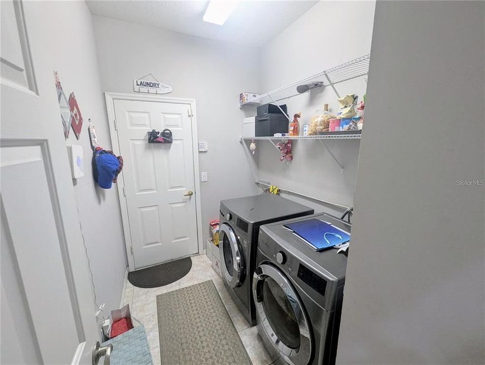 For Rent: $3,400 (3 beds, 2 baths, 2080 Square Feet)
