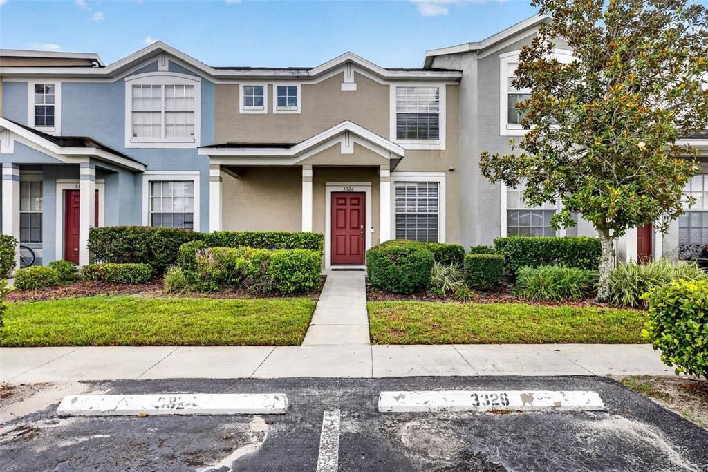 Active With Contract: $249,000 (2 beds, 2 baths, 1195 Square Feet)