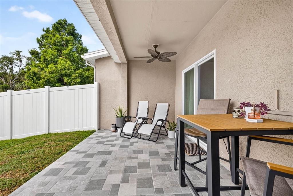 Active With Contract: $249,000 (2 beds, 2 baths, 1195 Square Feet)