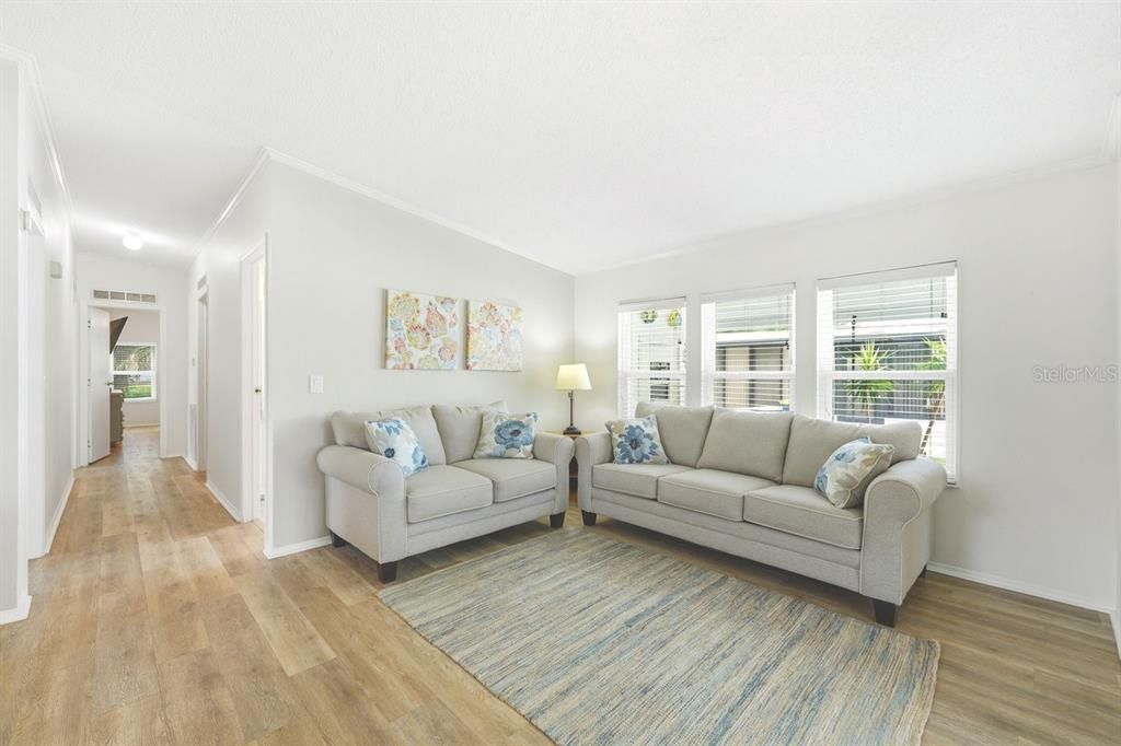 For Sale: $275,000 (3 beds, 2 baths, 1818 Square Feet)