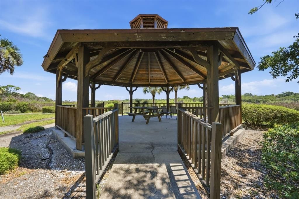 For Sale: $275,000 (3 beds, 2 baths, 1818 Square Feet)