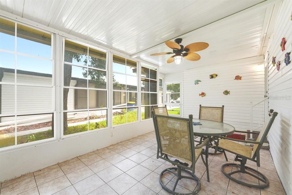For Sale: $275,000 (3 beds, 2 baths, 1818 Square Feet)