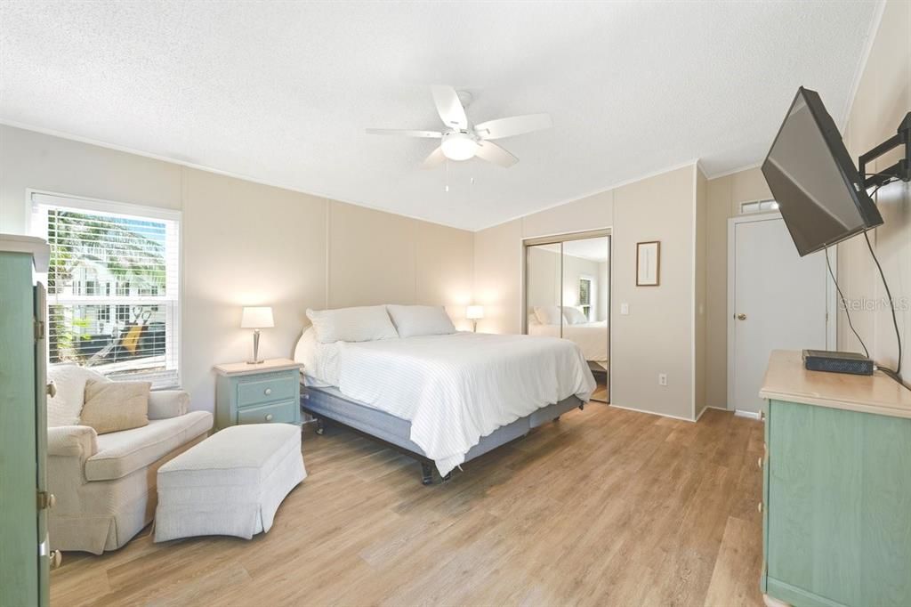 For Sale: $275,000 (3 beds, 2 baths, 1818 Square Feet)