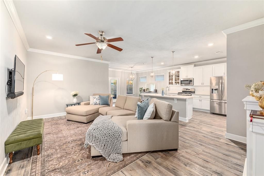 For Sale: $394,900 (3 beds, 2 baths, 1559 Square Feet)