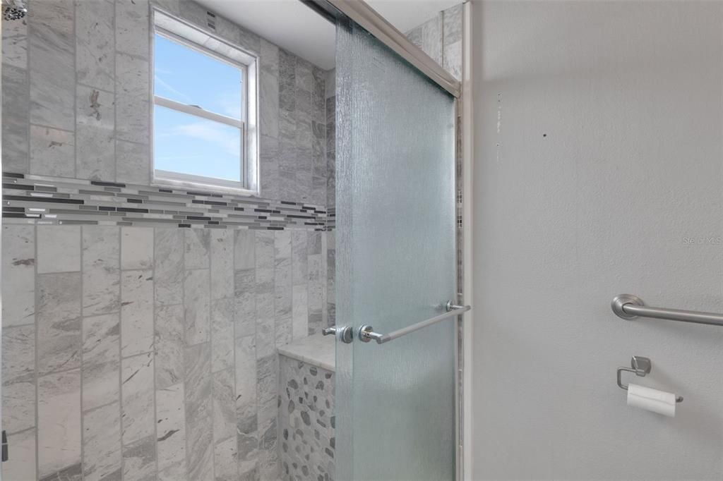 For Sale: $135,000 (2 beds, 2 baths, 1080 Square Feet)