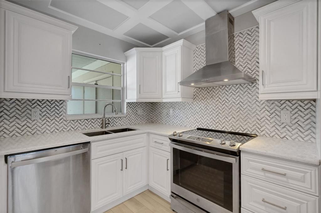 For Sale: $135,000 (2 beds, 2 baths, 1080 Square Feet)