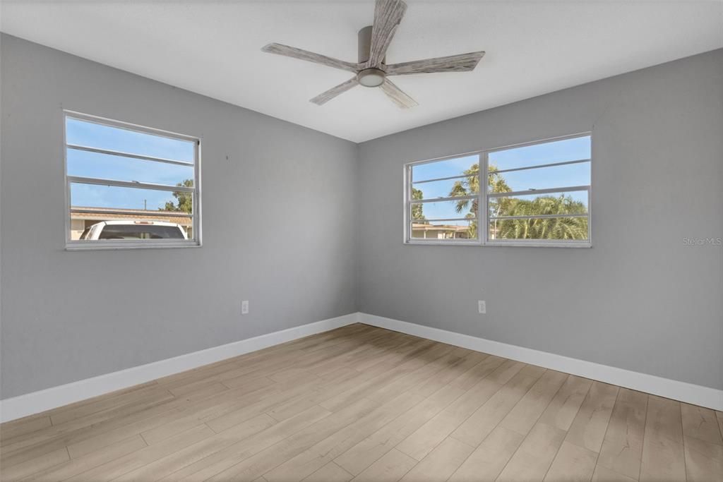For Sale: $135,000 (2 beds, 2 baths, 1080 Square Feet)