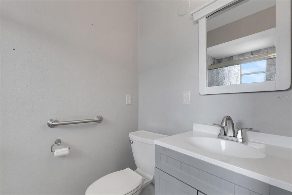 For Sale: $135,000 (2 beds, 2 baths, 1080 Square Feet)