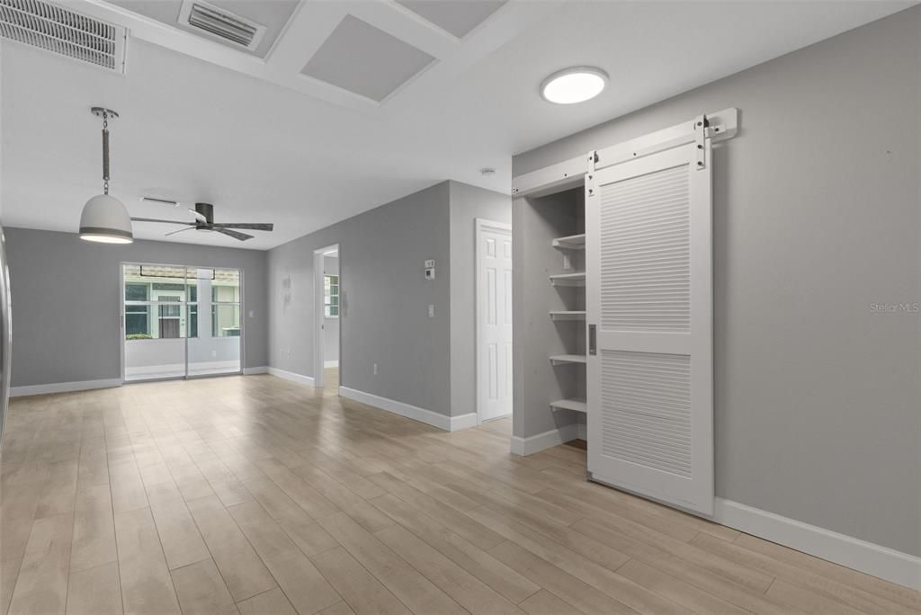 For Sale: $135,000 (2 beds, 2 baths, 1080 Square Feet)