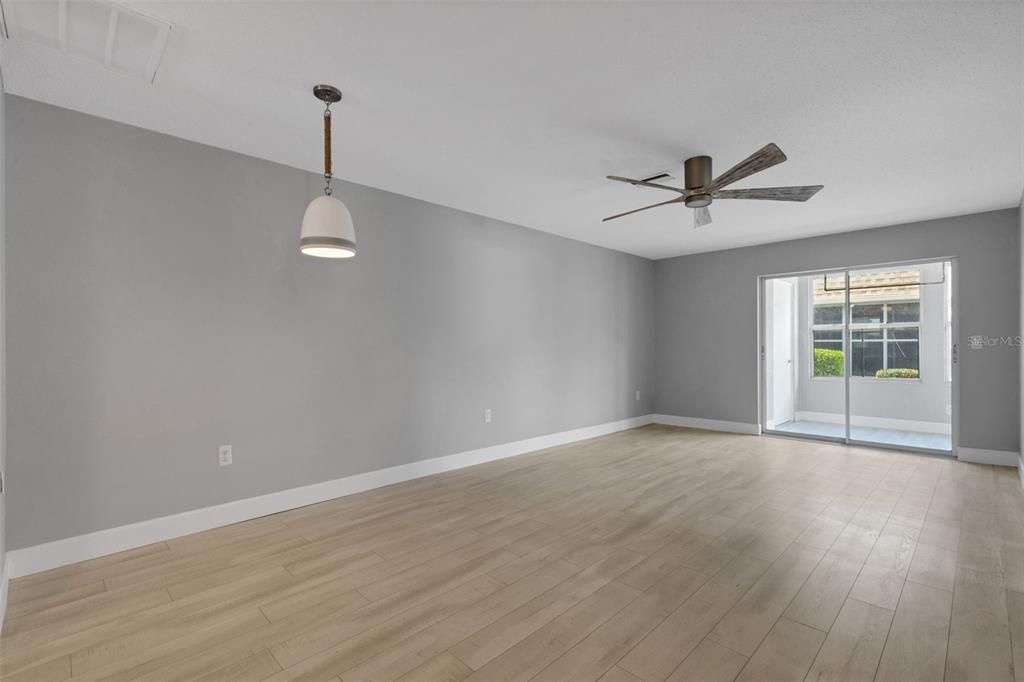 For Sale: $135,000 (2 beds, 2 baths, 1080 Square Feet)